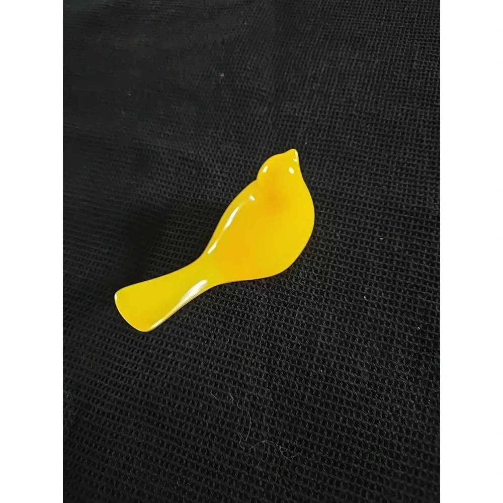 Handmade Resin Bird Yellow Decoration Gift. 592‎